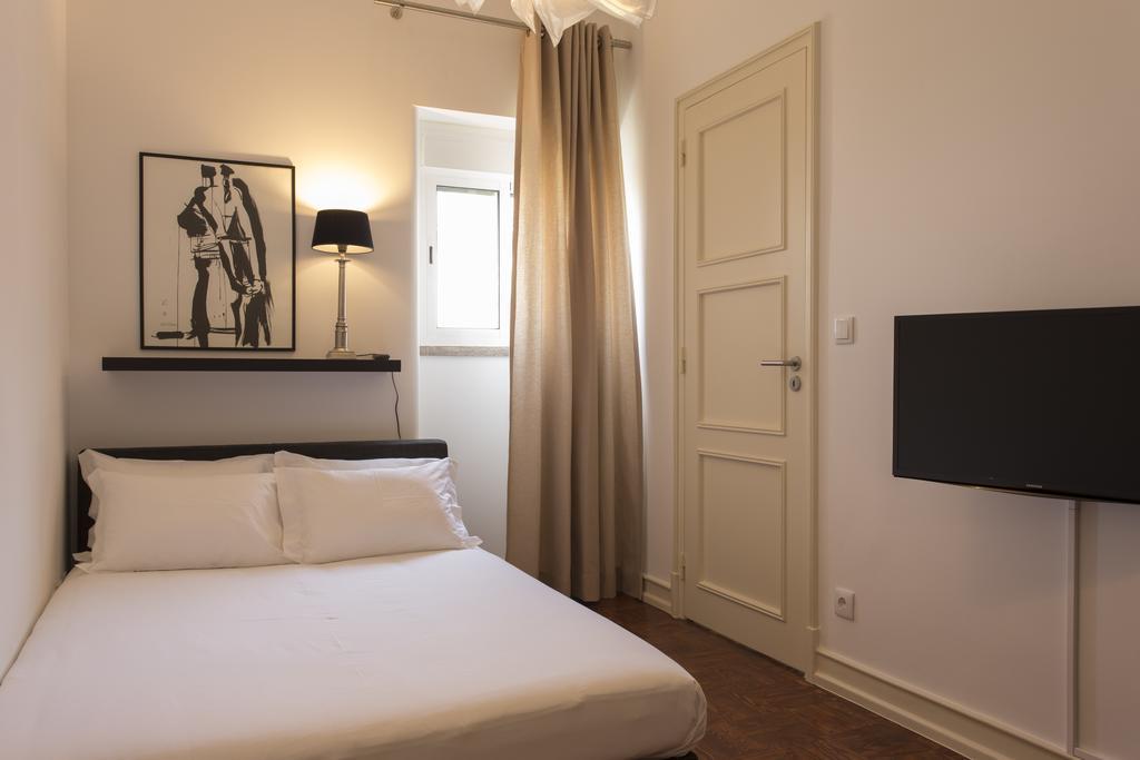 Gaspar House Lisbon Room photo